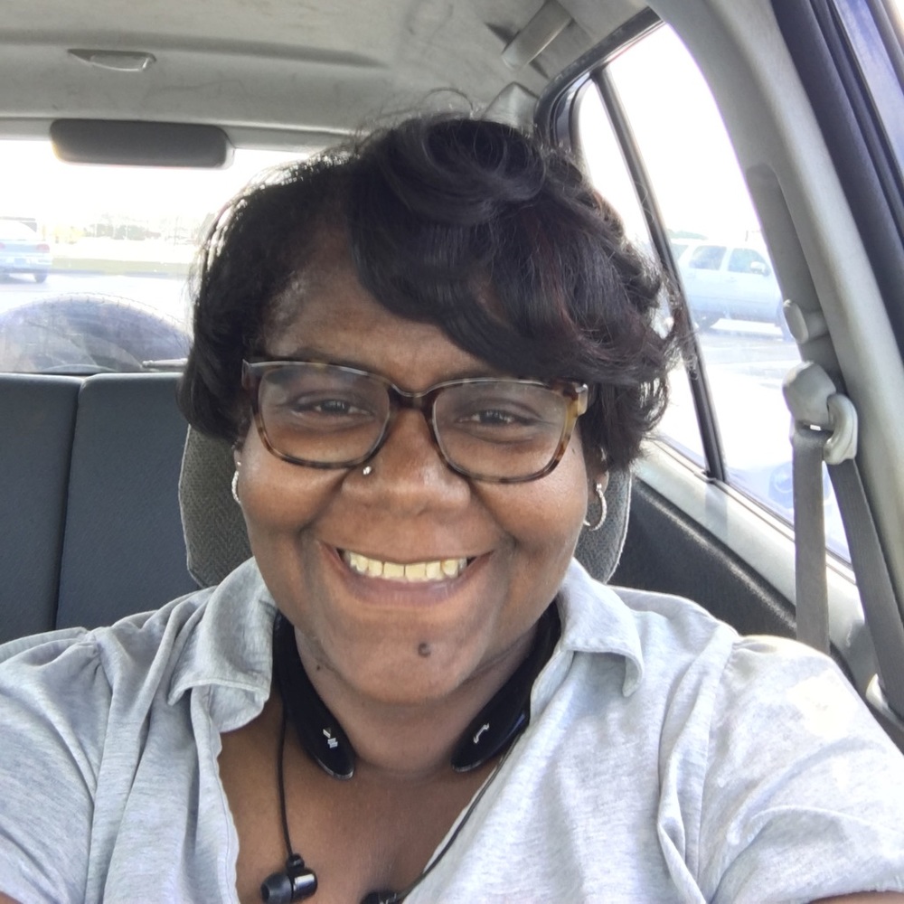 Meet your Posher, Pamela